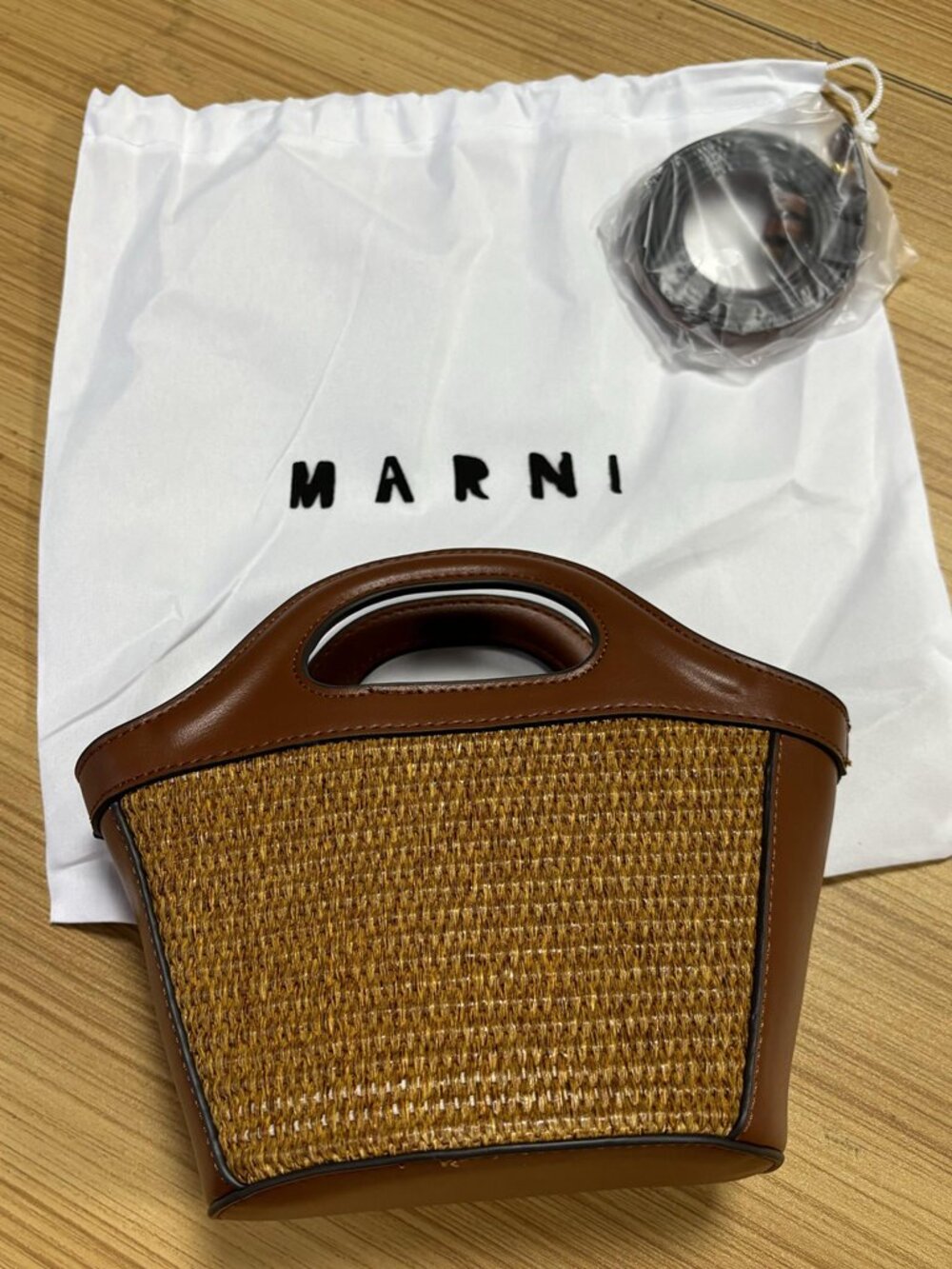 Marni Straw Mini Tote Bag Logo Printed Top Handle Handbag - Picture 2 of 7